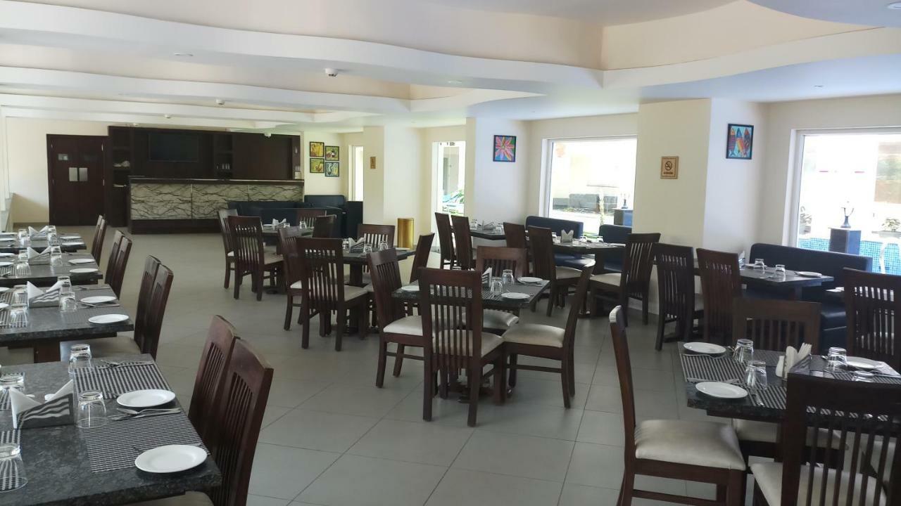 Regenta Central North Goa, Arpora Extérieur photo